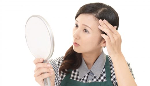 女性の白髪は何歳位から？OK対策法とNG対策法・原因を解説